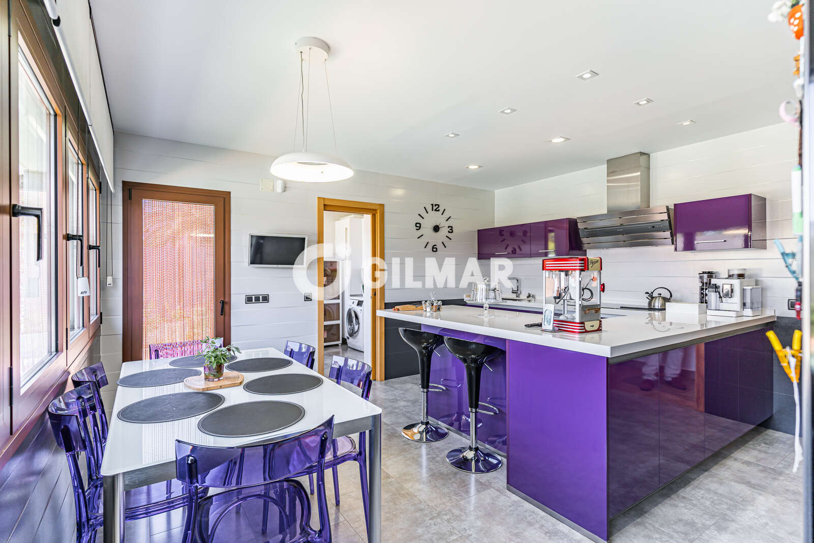 Property slider Gilmar