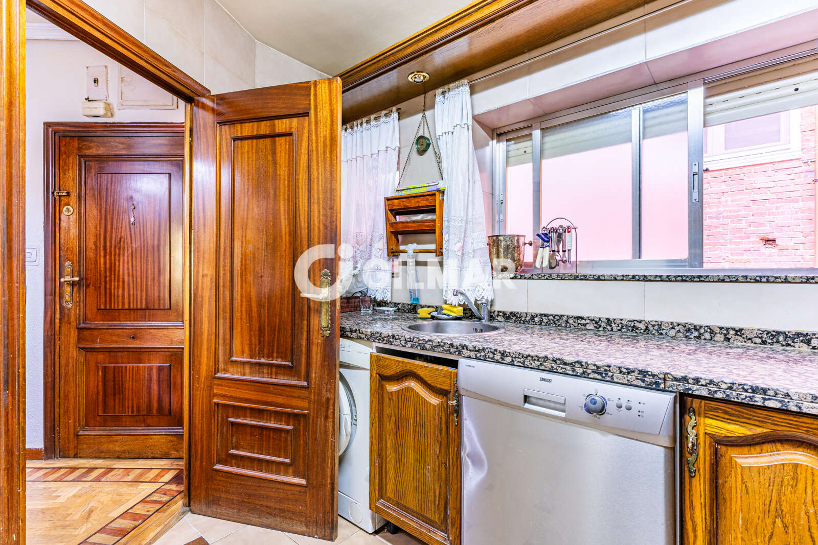 Property slider Gilmar