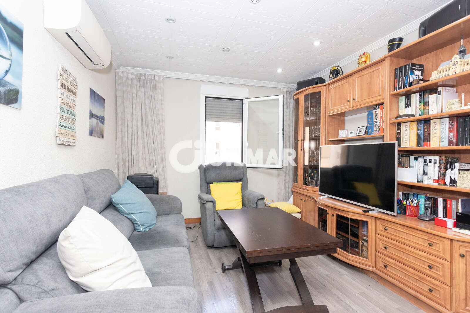 Property slider Gilmar