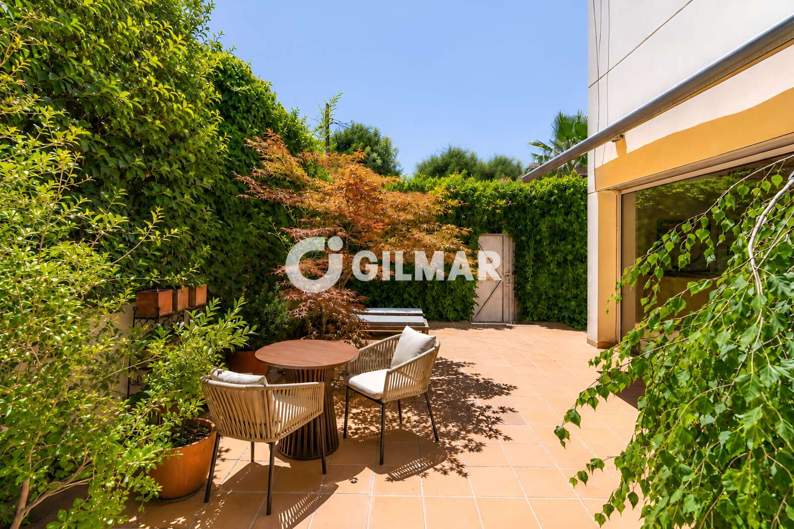 Property slider Gilmar