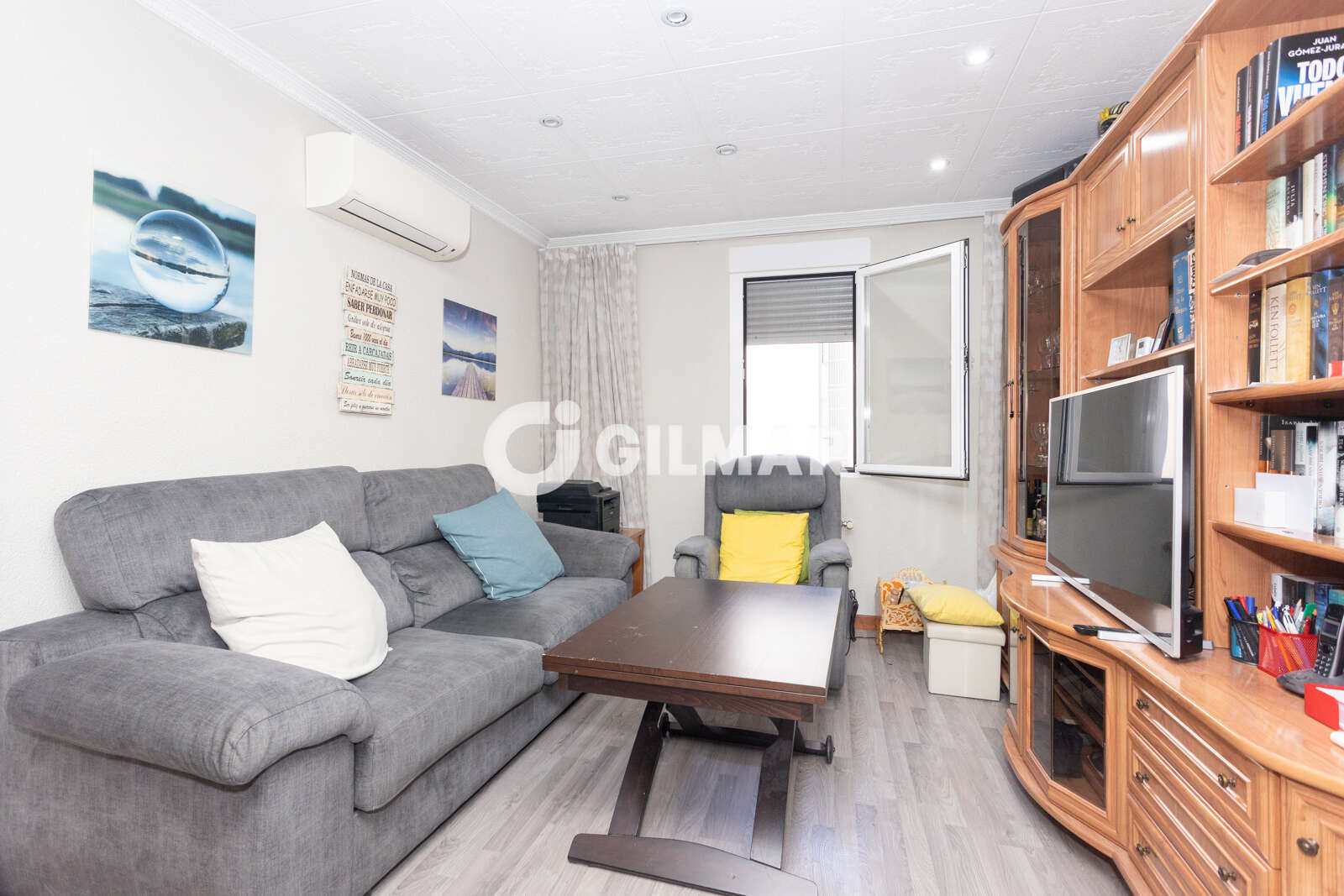 Property slider Gilmar