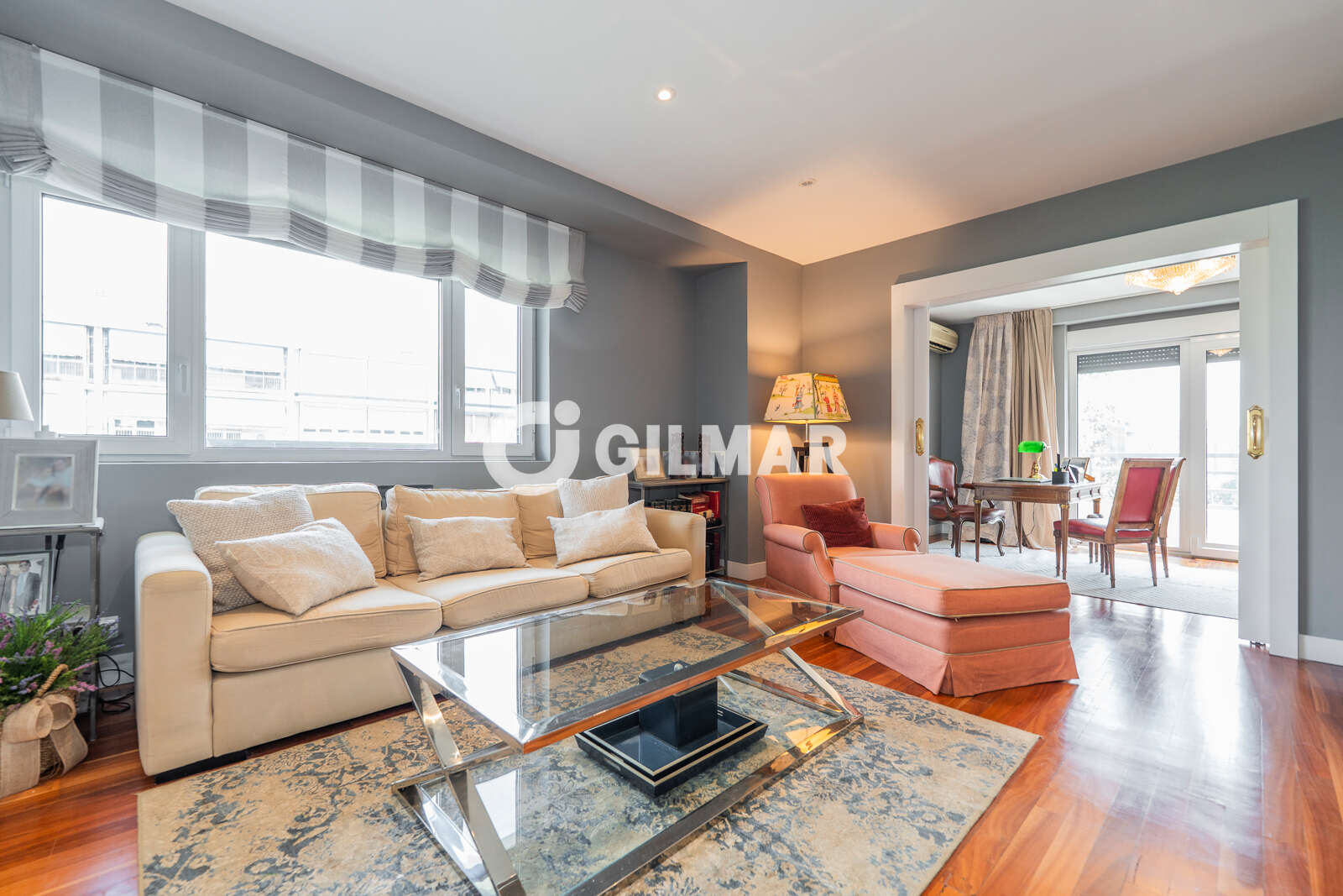 Property slider Gilmar