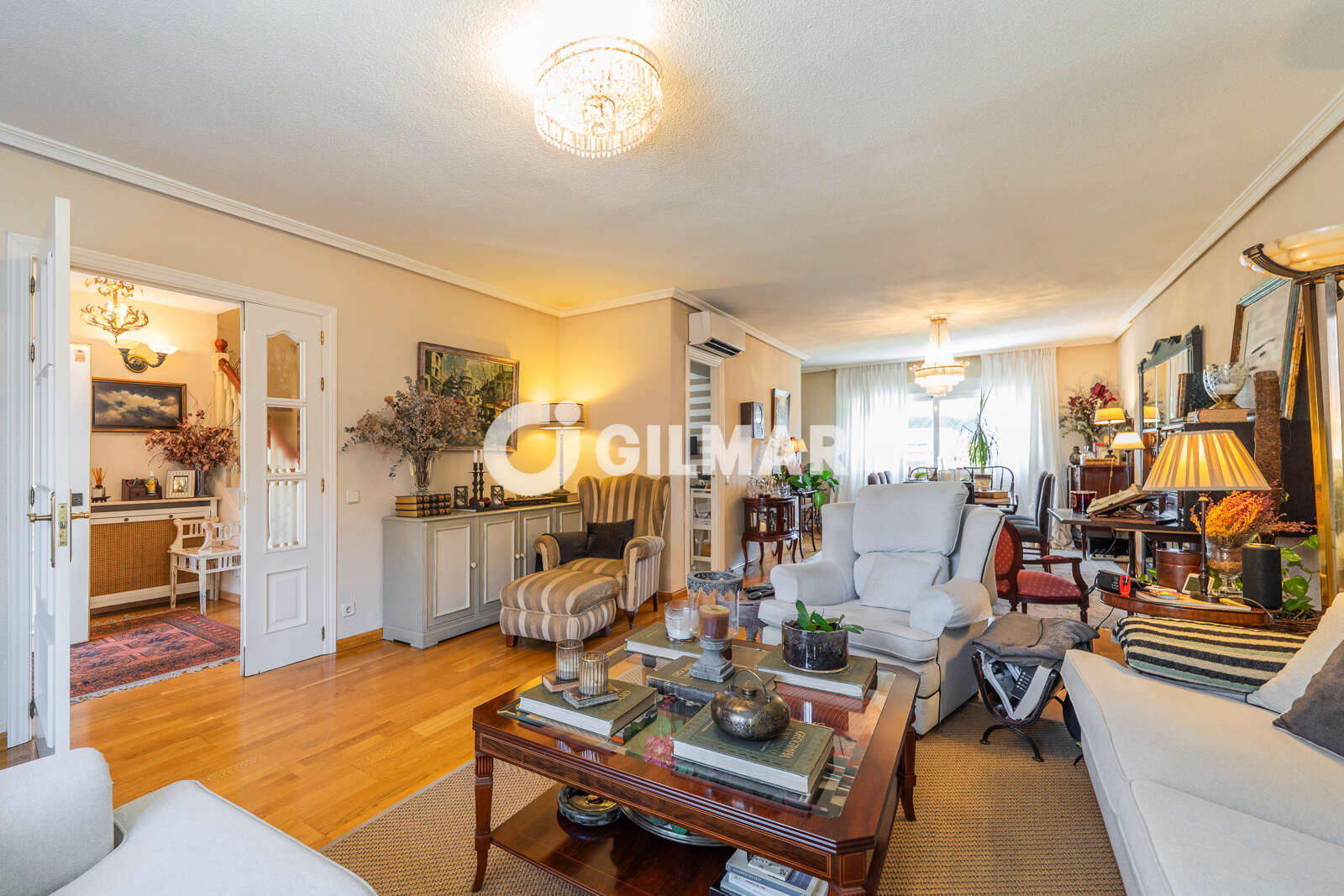 Property slider Gilmar
