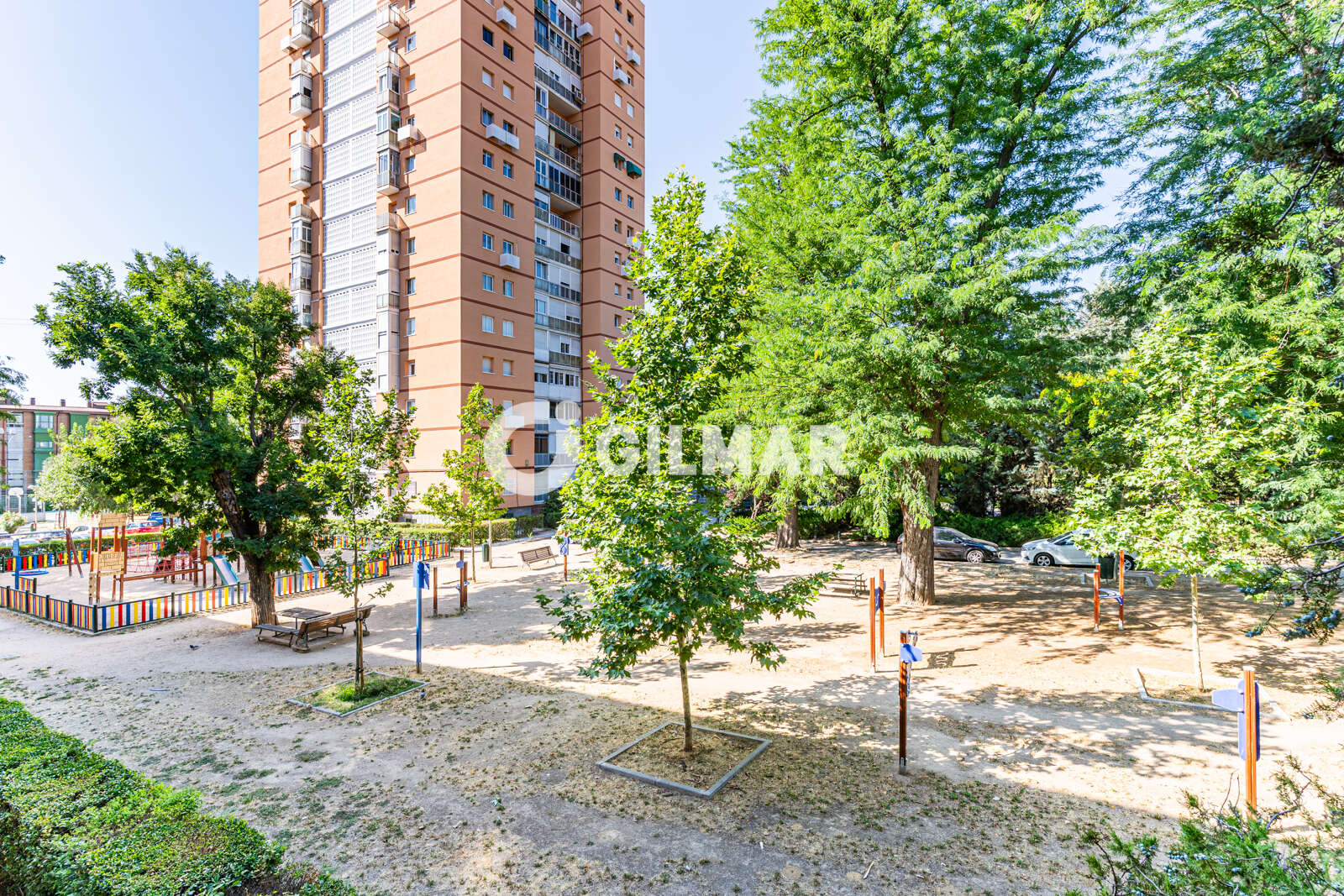 Property slider Gilmar