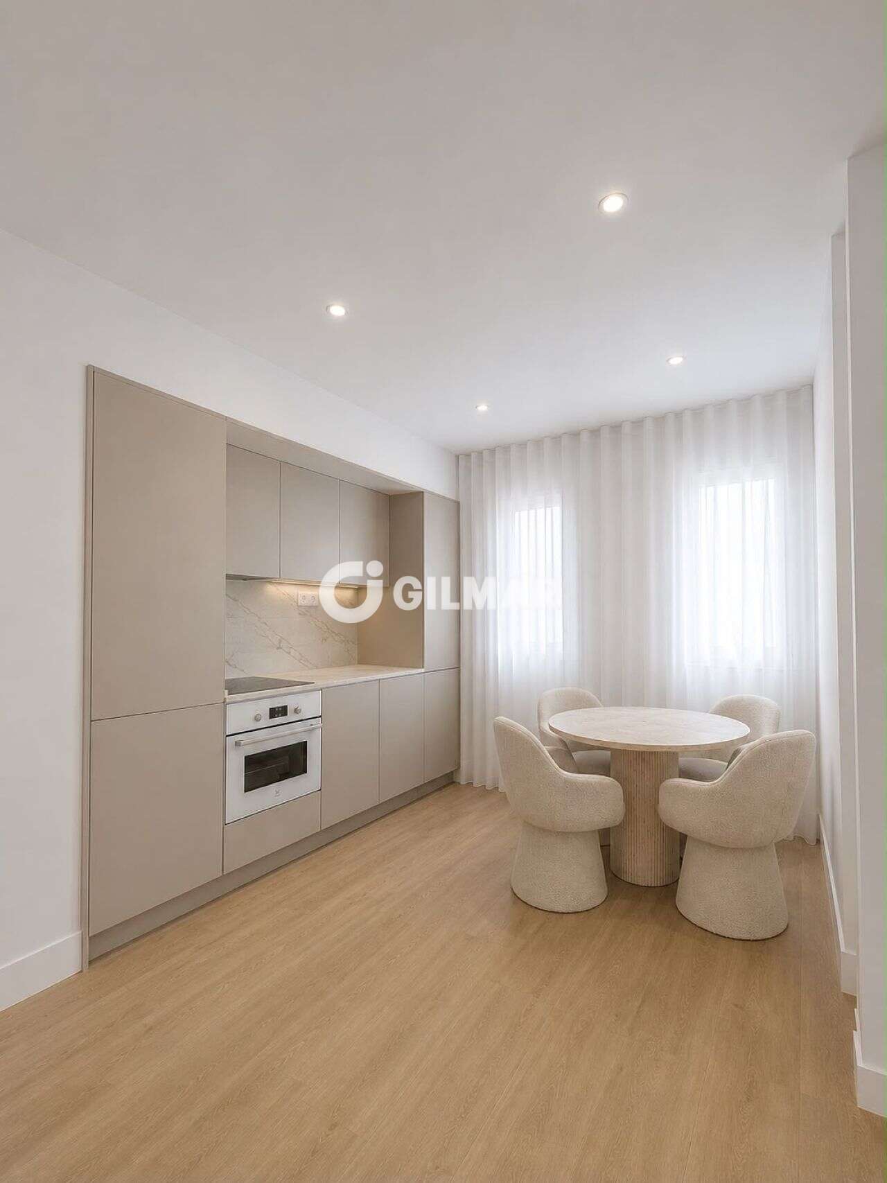 Property slider Gilmar