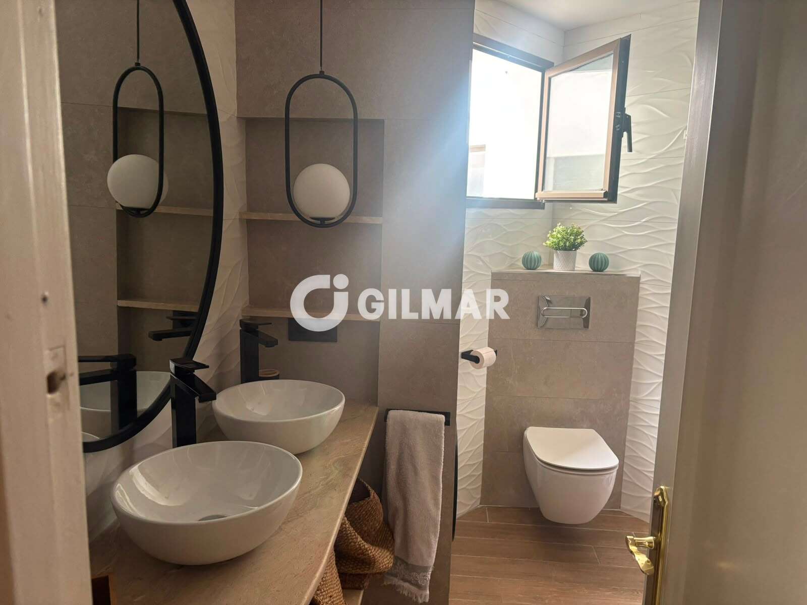 Property slider Gilmar