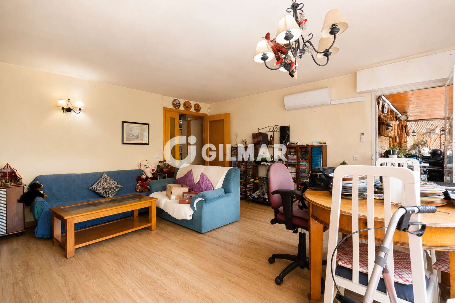 Property slider Gilmar