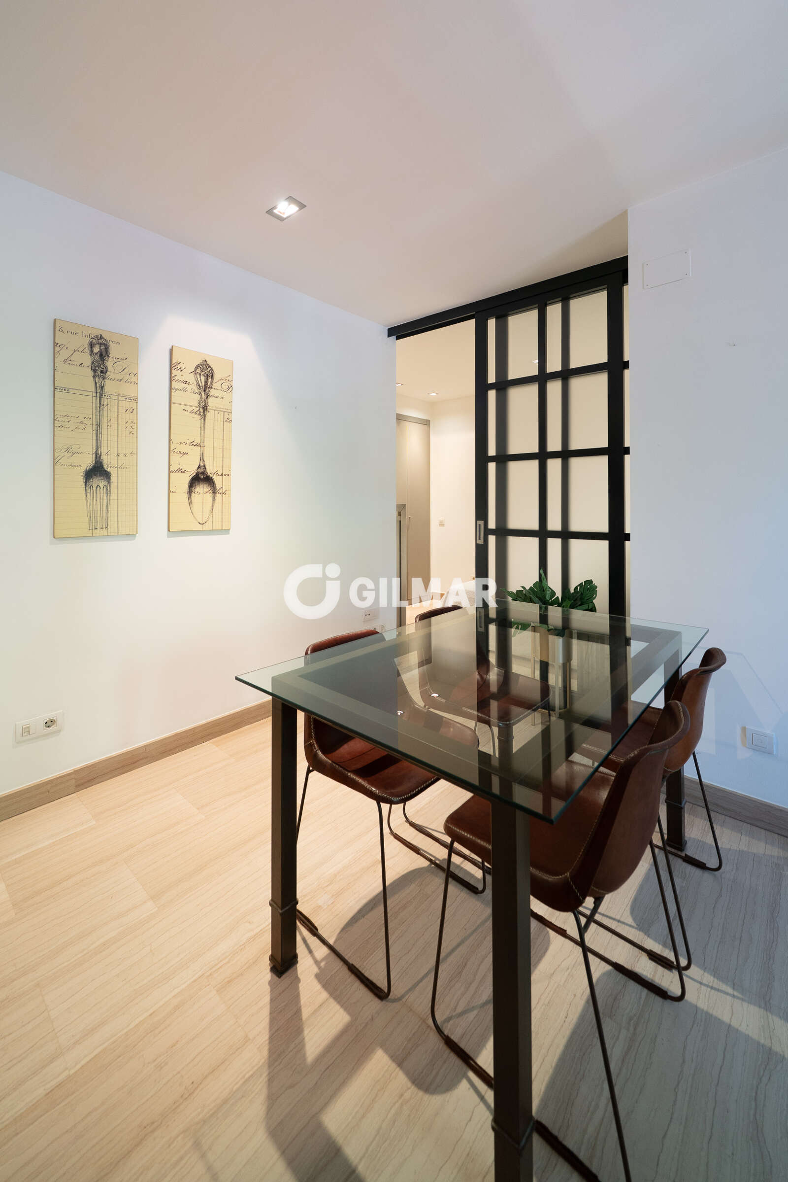Property slider Gilmar