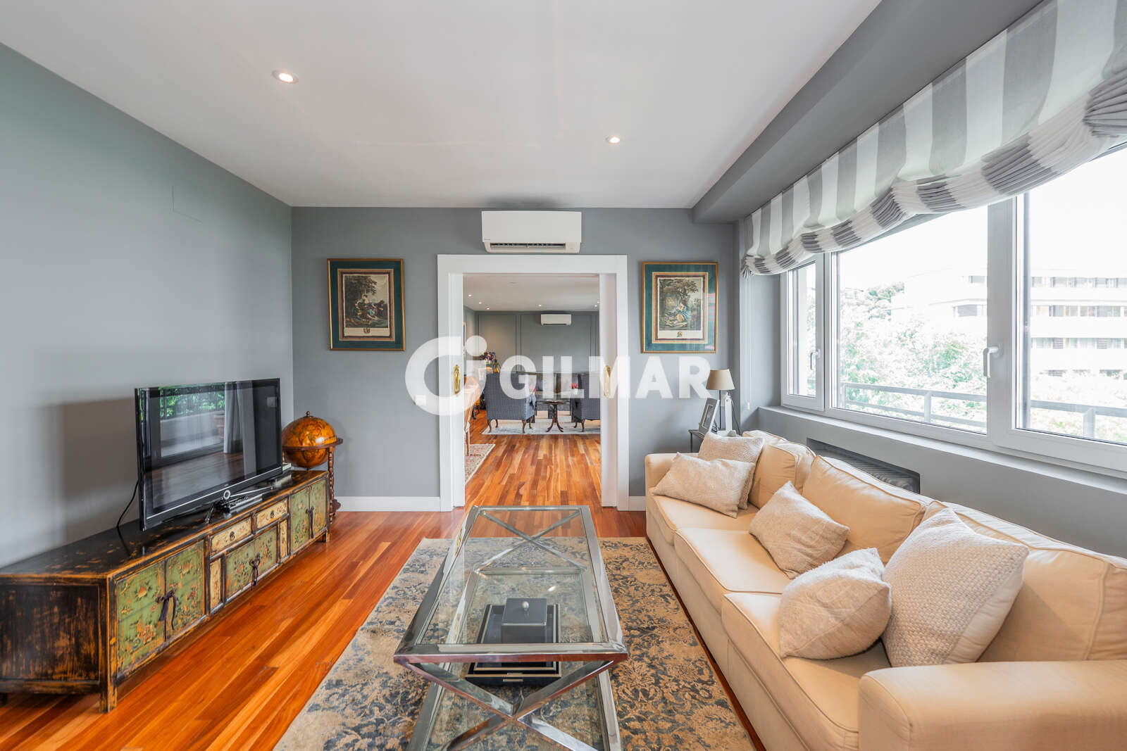 Property slider Gilmar