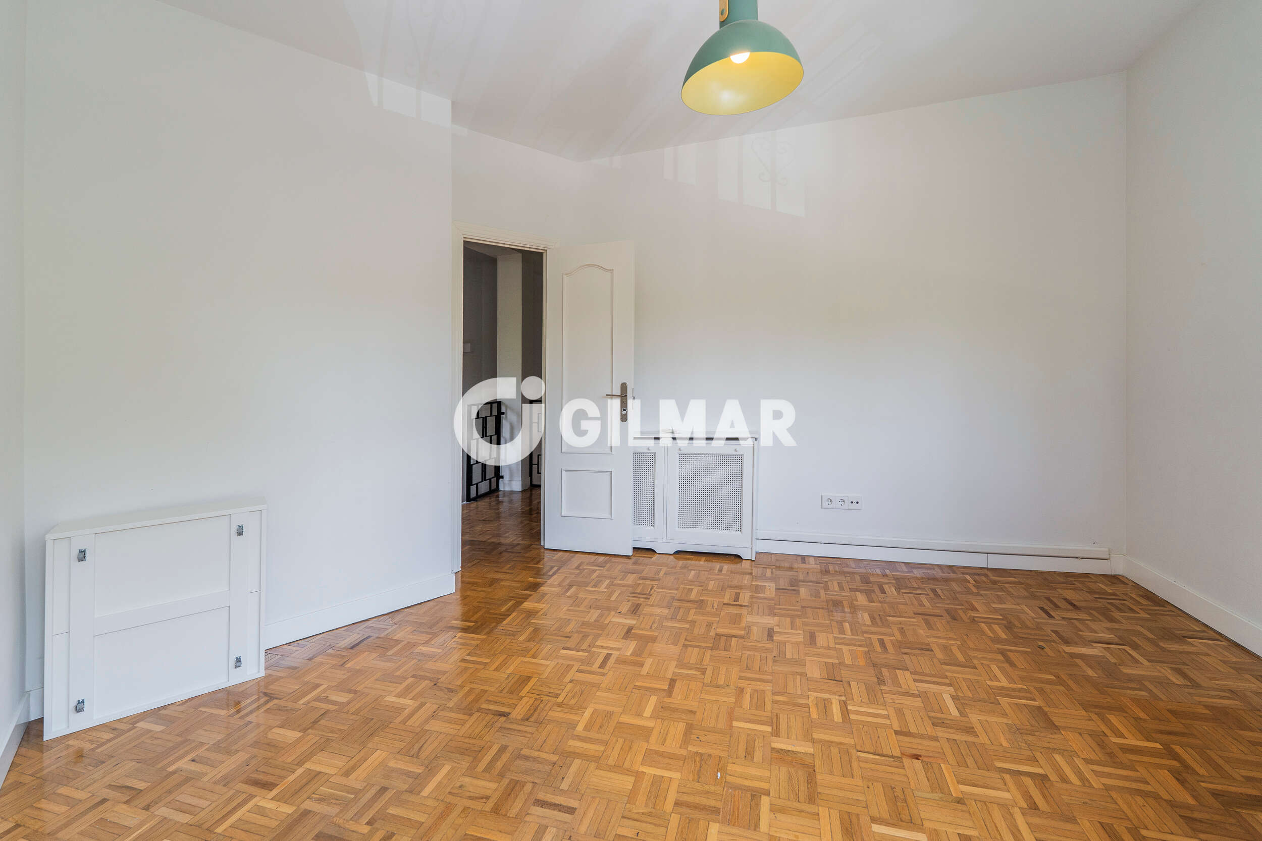 Photo of Semi-detached house