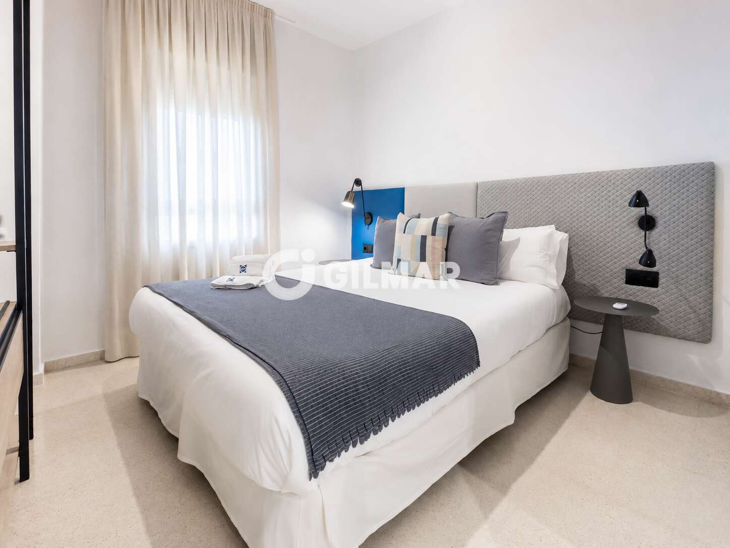 Property slider Gilmar