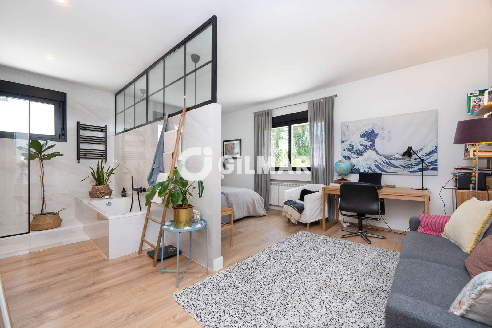 Property slider Gilmar
