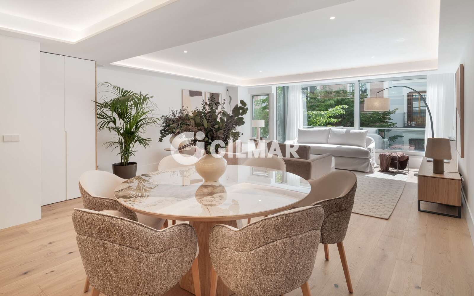 Property slider Gilmar