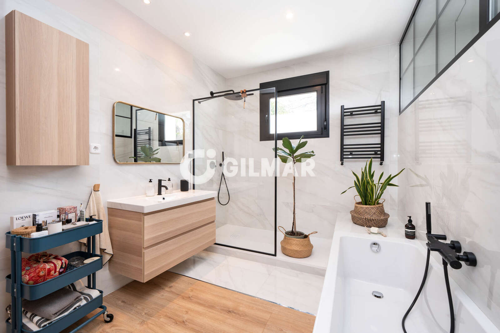 Property slider Gilmar