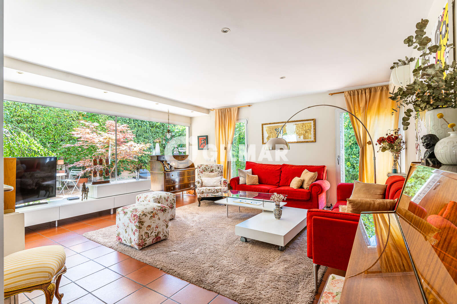 Property slider Gilmar