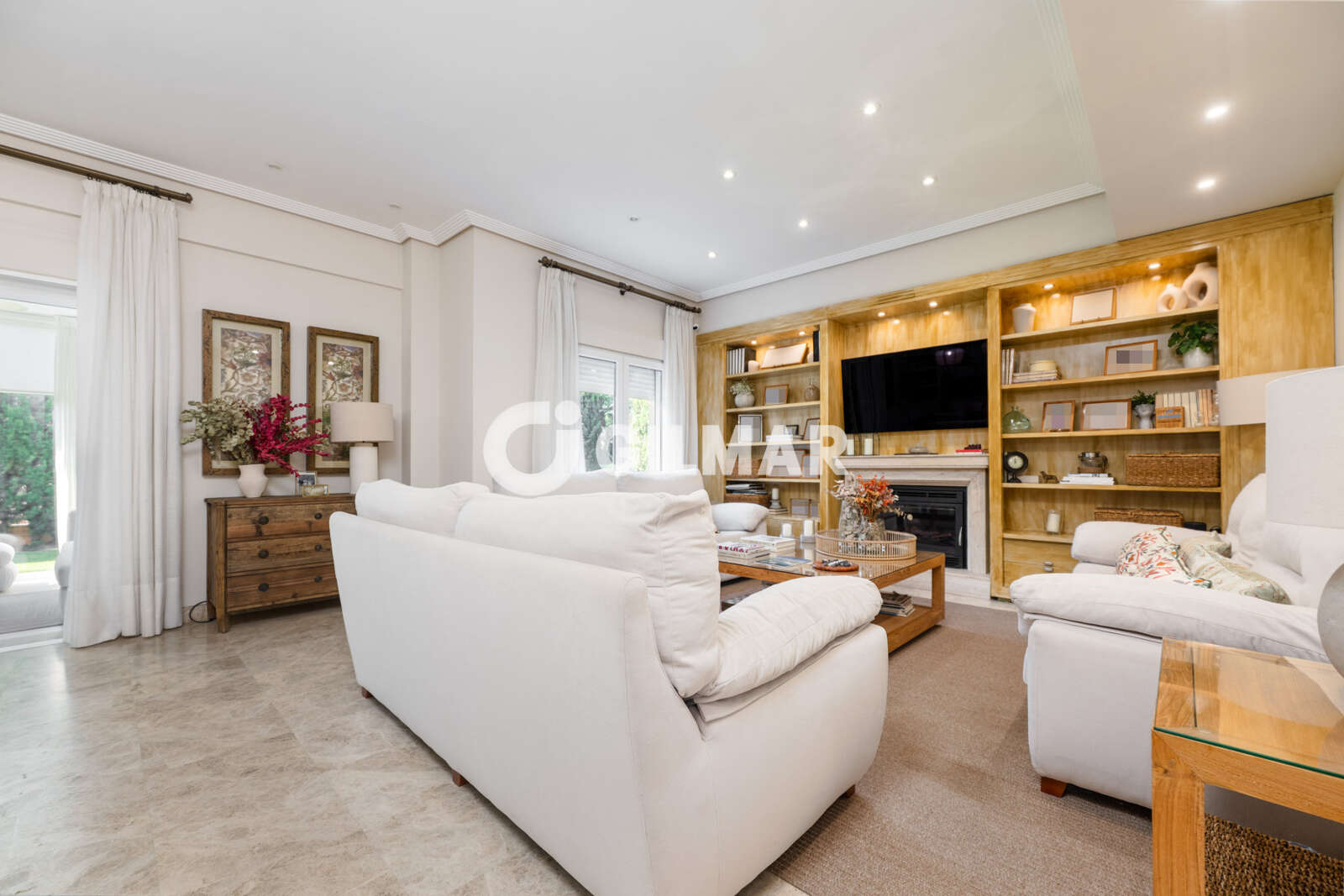 Property slider Gilmar