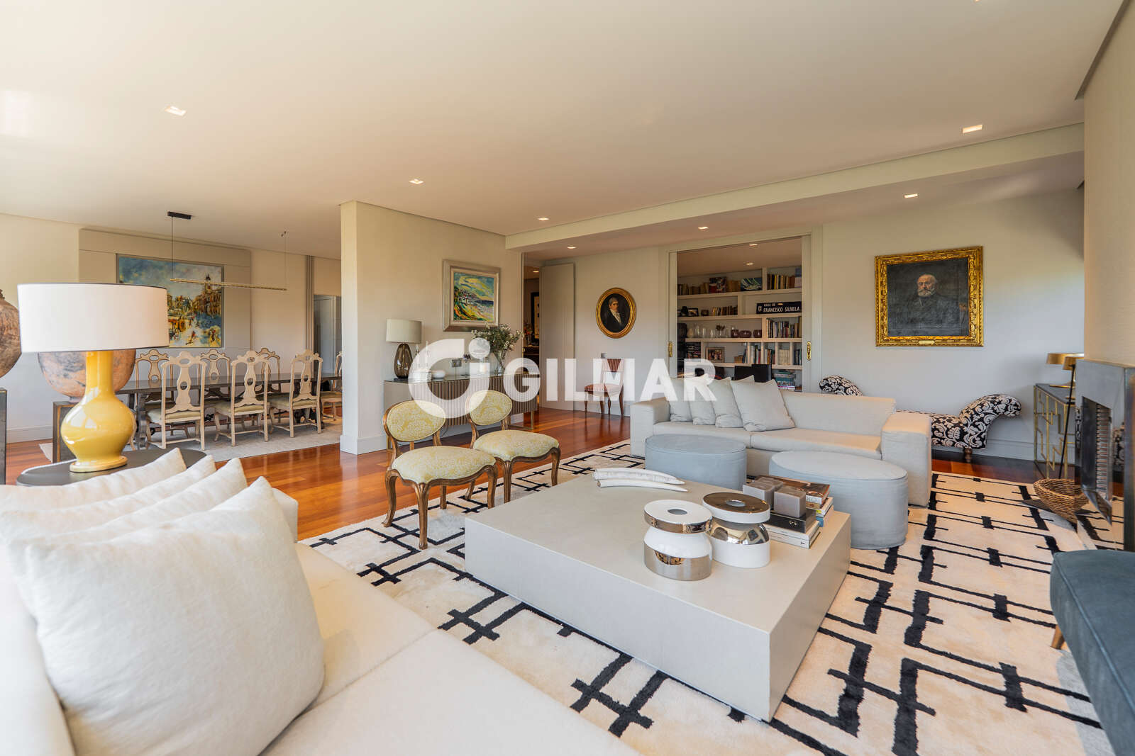 Property slider Gilmar