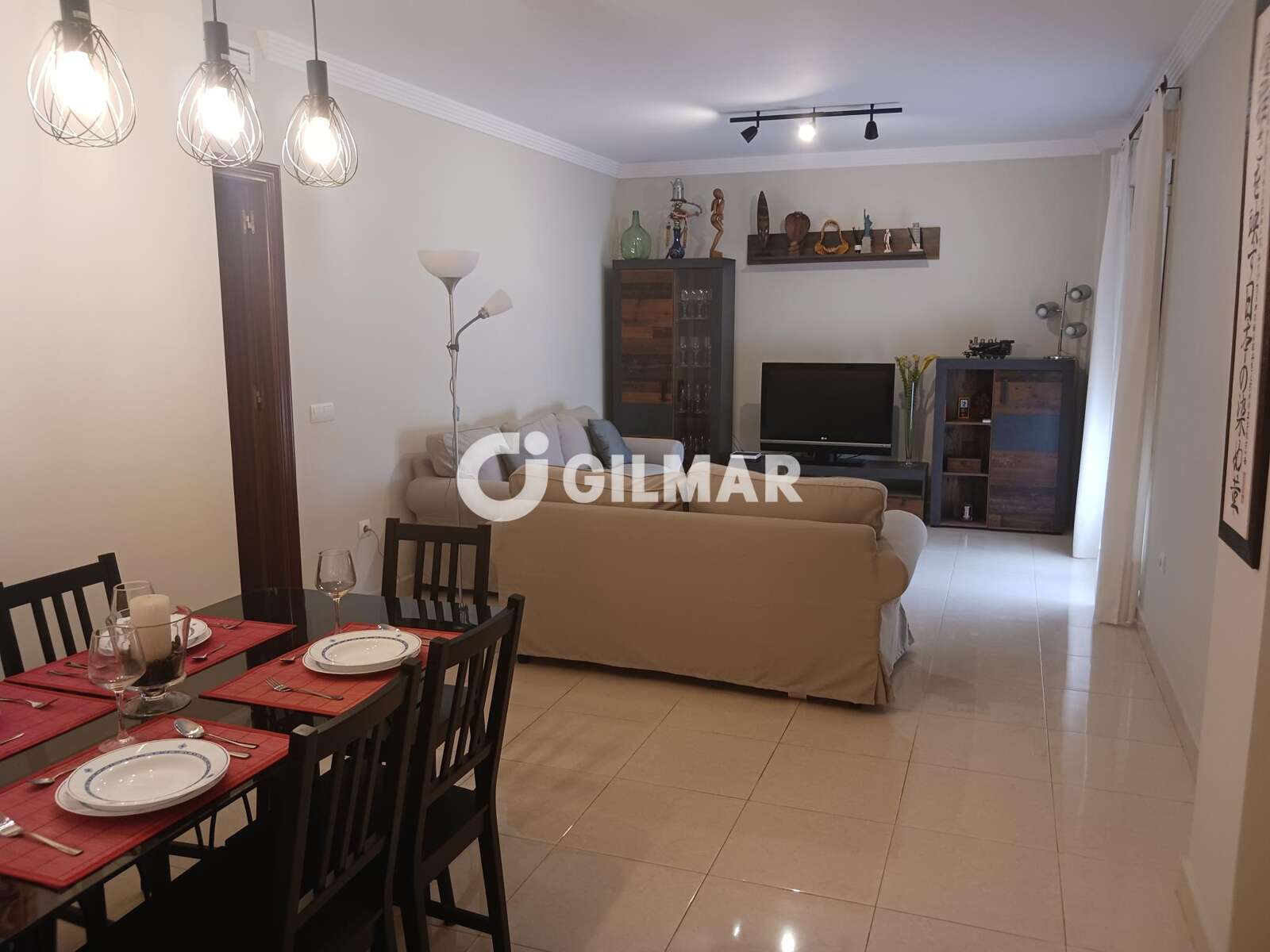 Property slider Gilmar