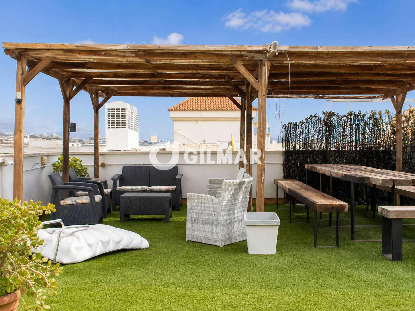 Property slider Gilmar