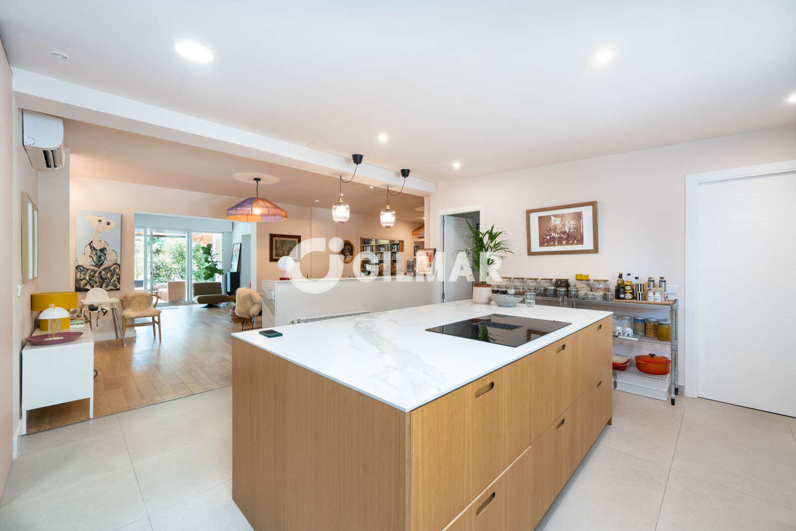Property slider Gilmar