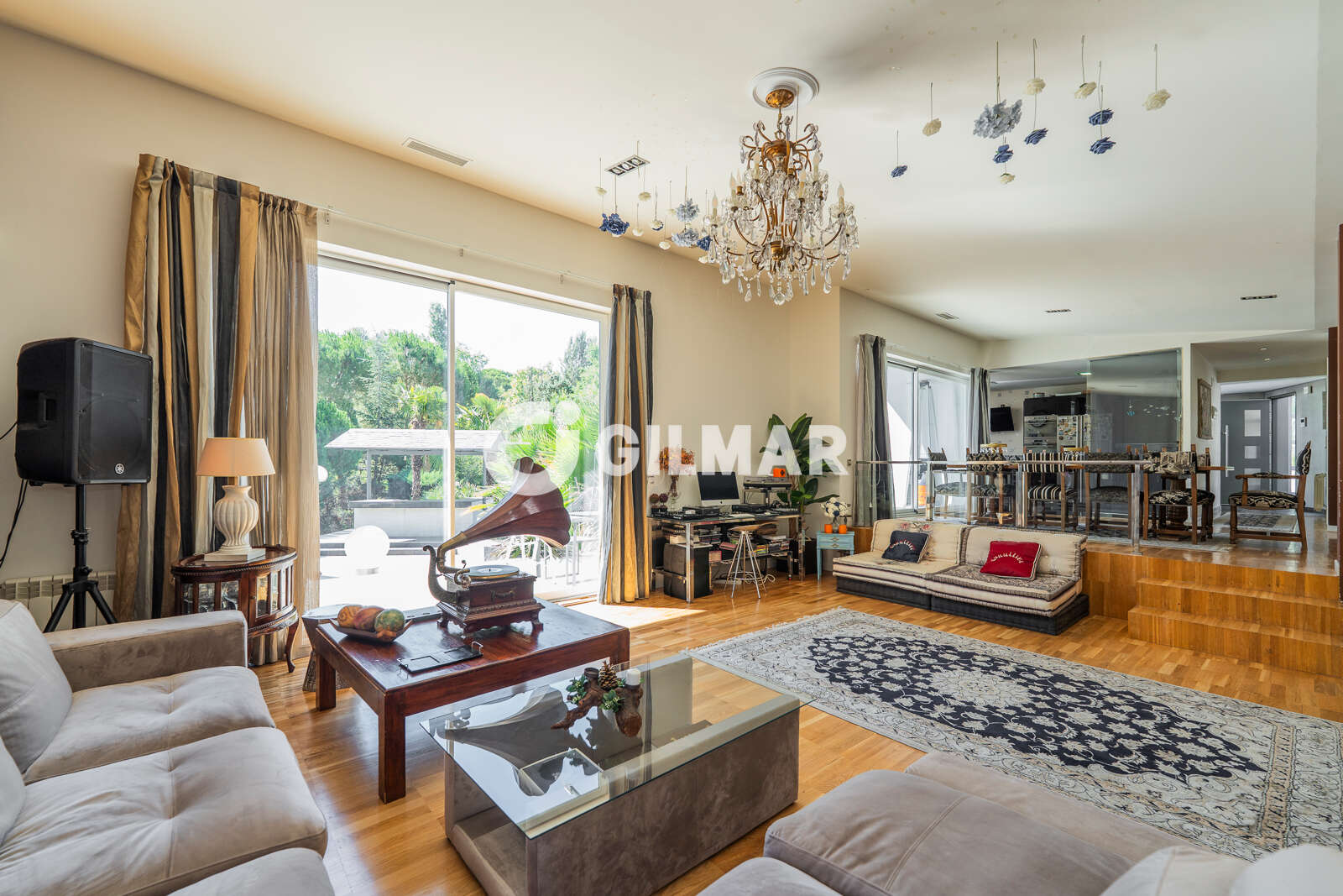 Property slider Gilmar