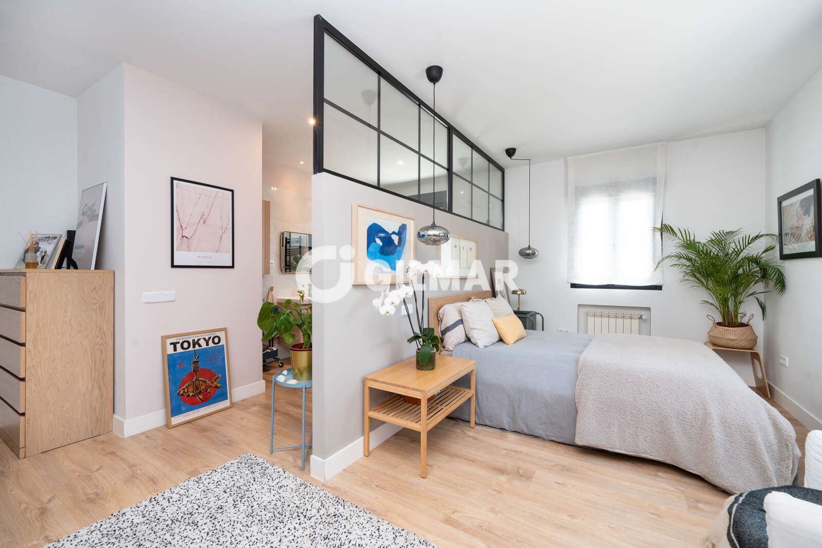 Property slider Gilmar