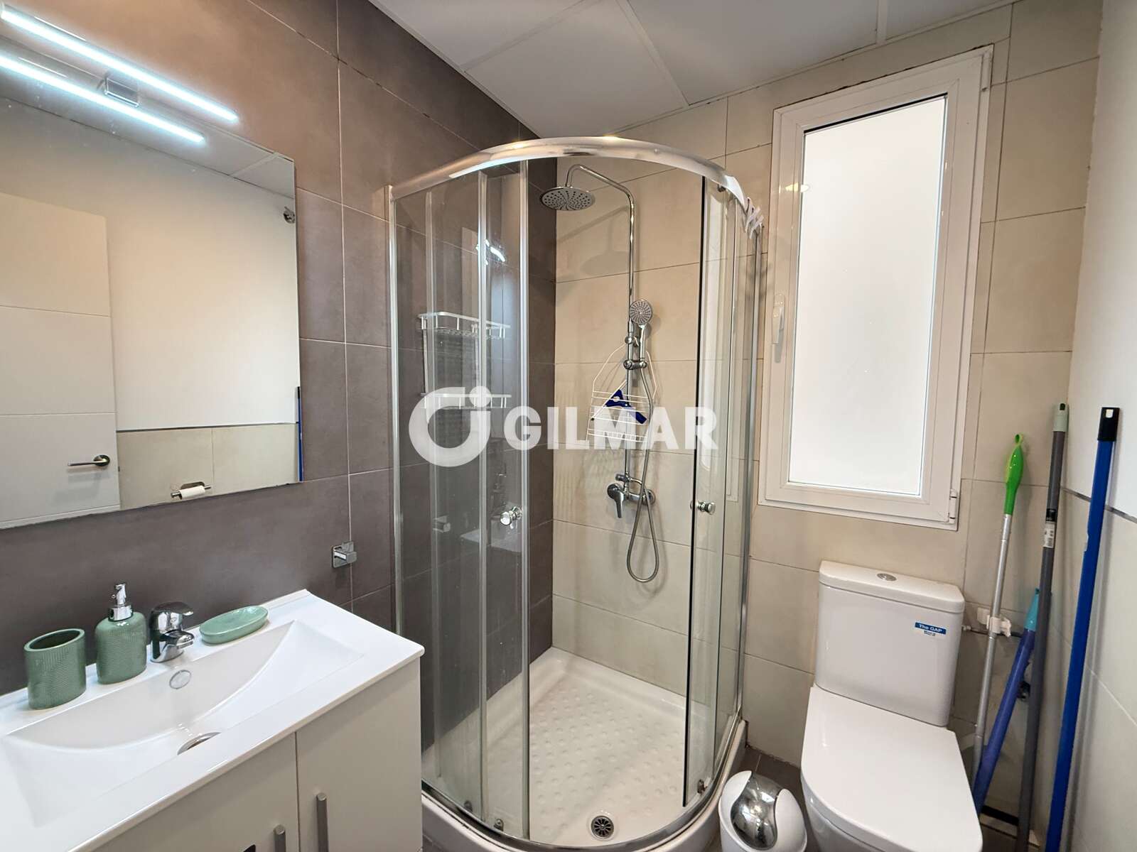Property slider Gilmar