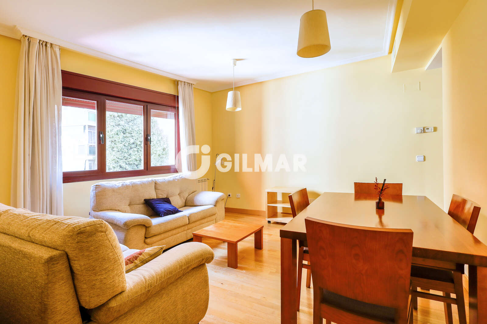 Property slider Gilmar