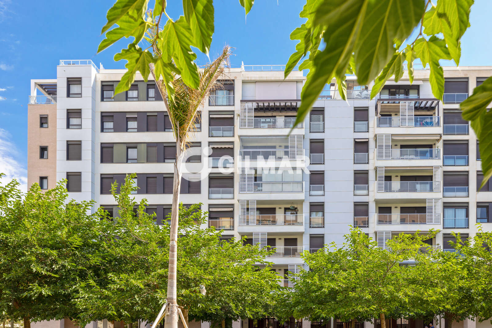 Property slider Gilmar