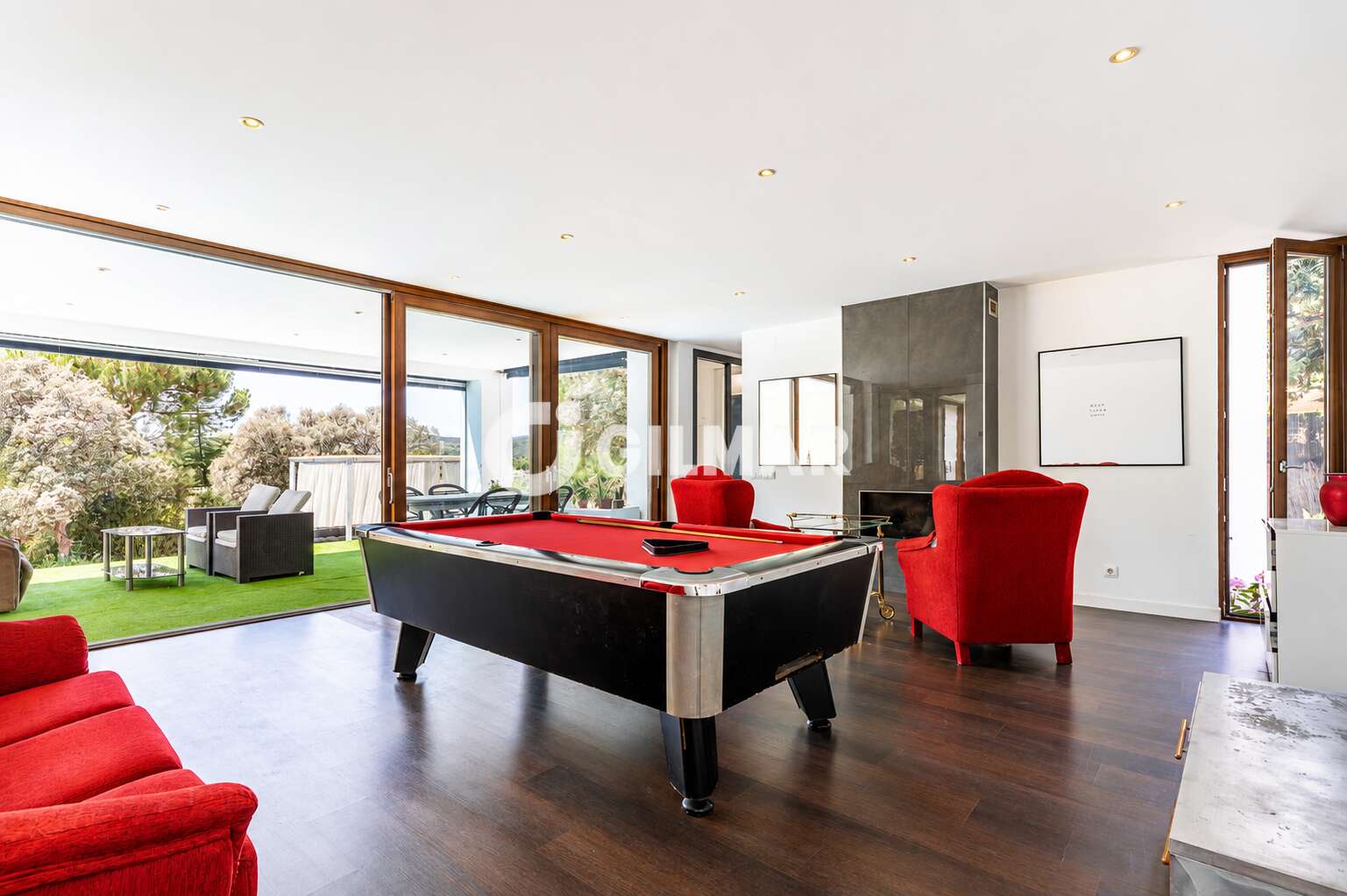 Property slider Gilmar