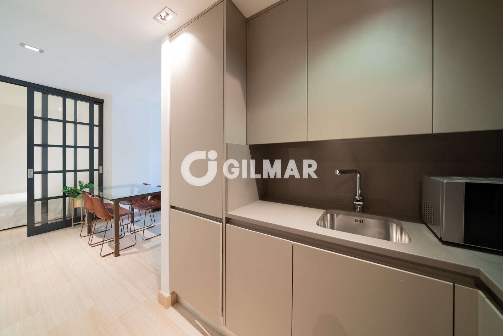 Property slider Gilmar