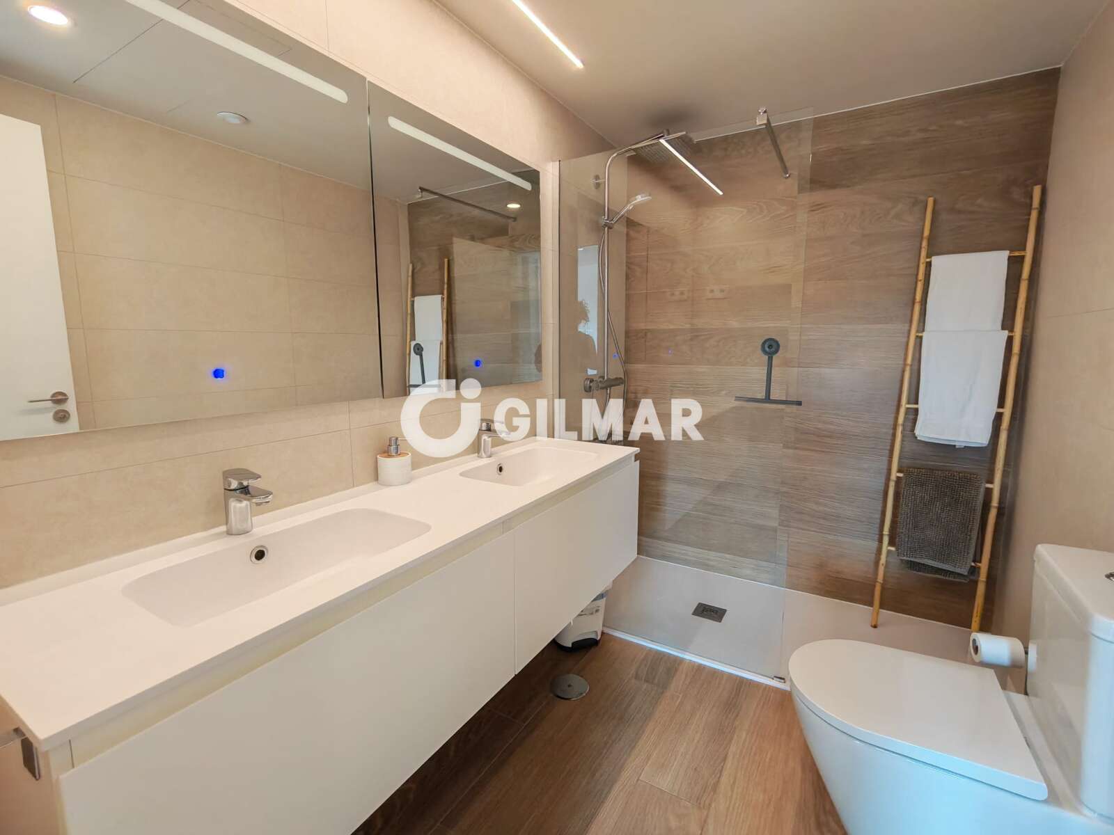 Property slider Gilmar