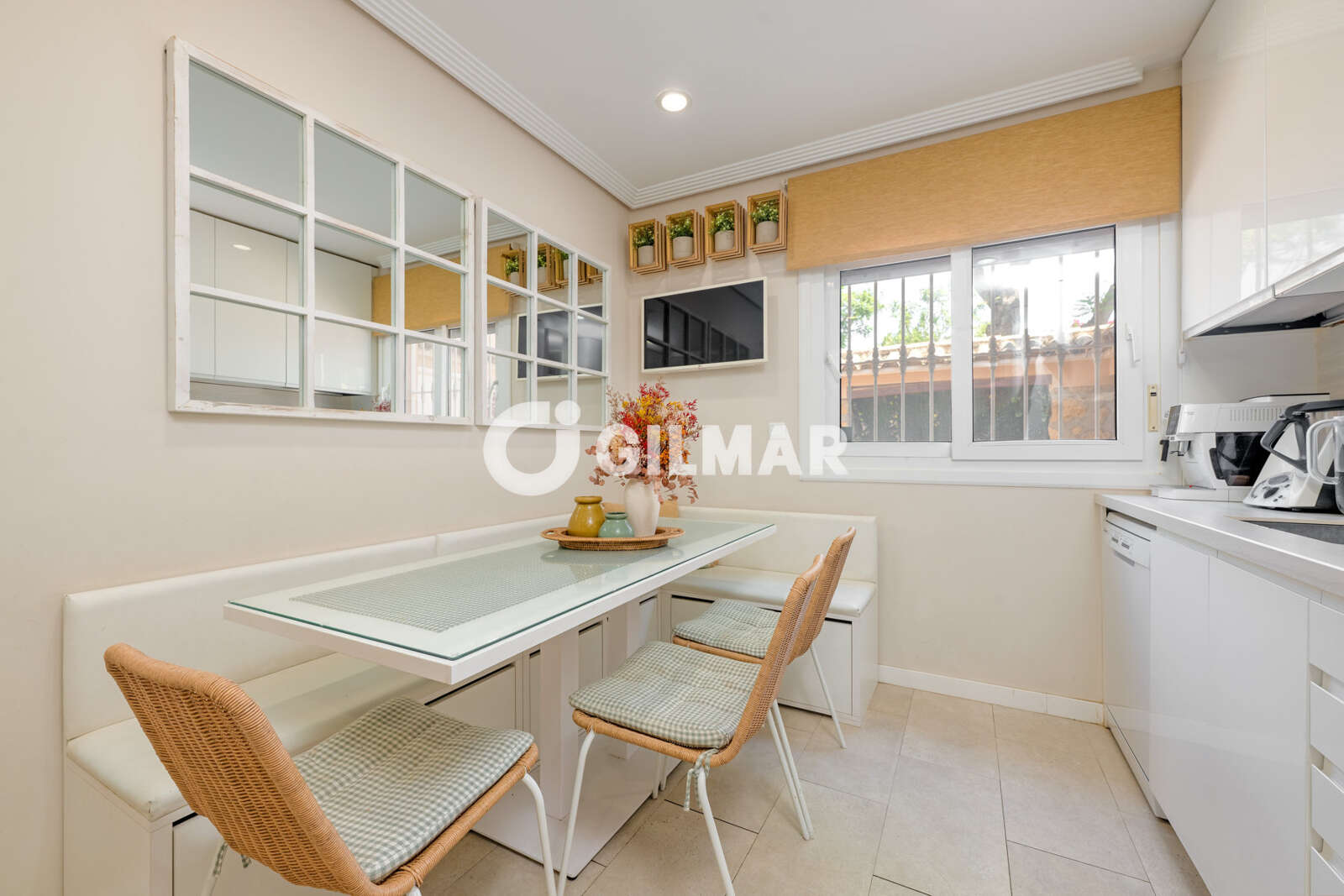 Property slider Gilmar