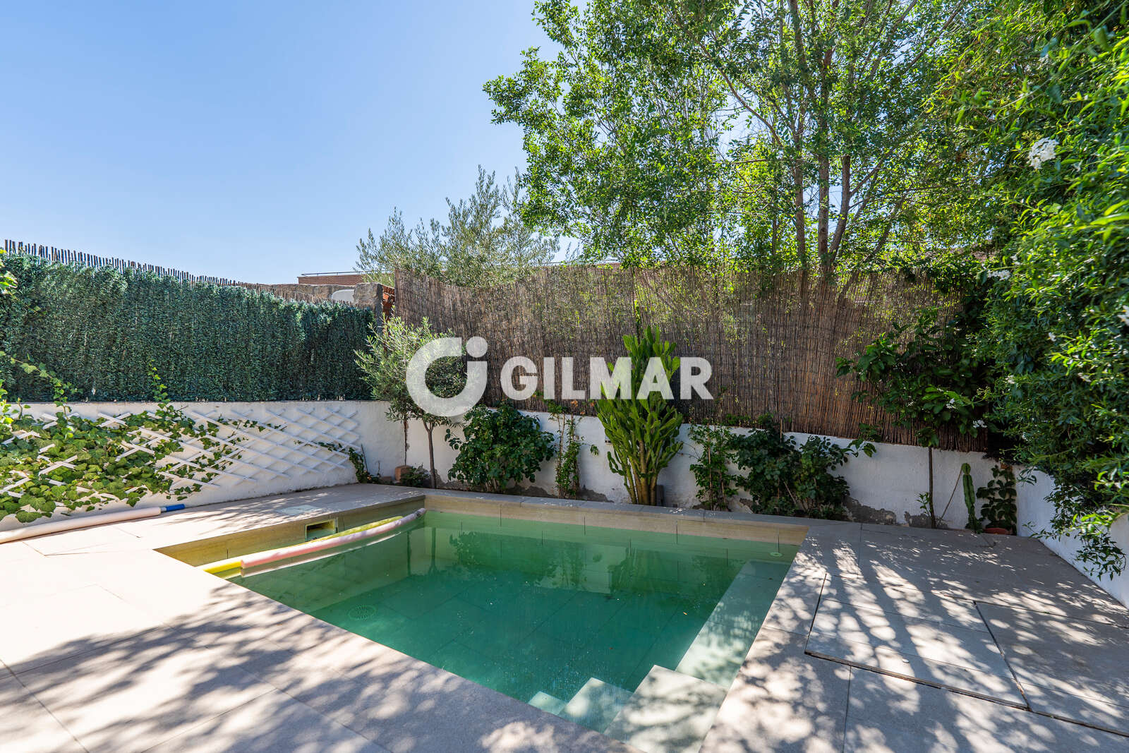 Property slider Gilmar