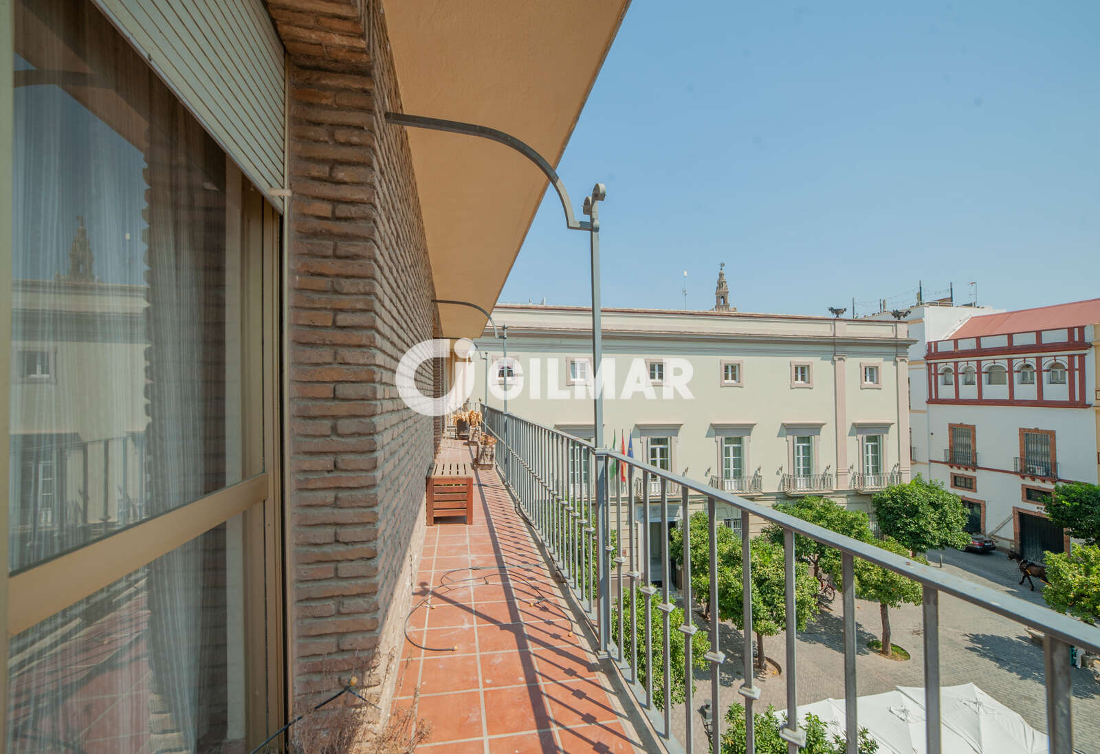 Property slider Gilmar