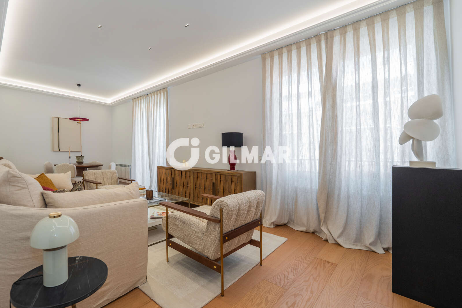 Property slider Gilmar