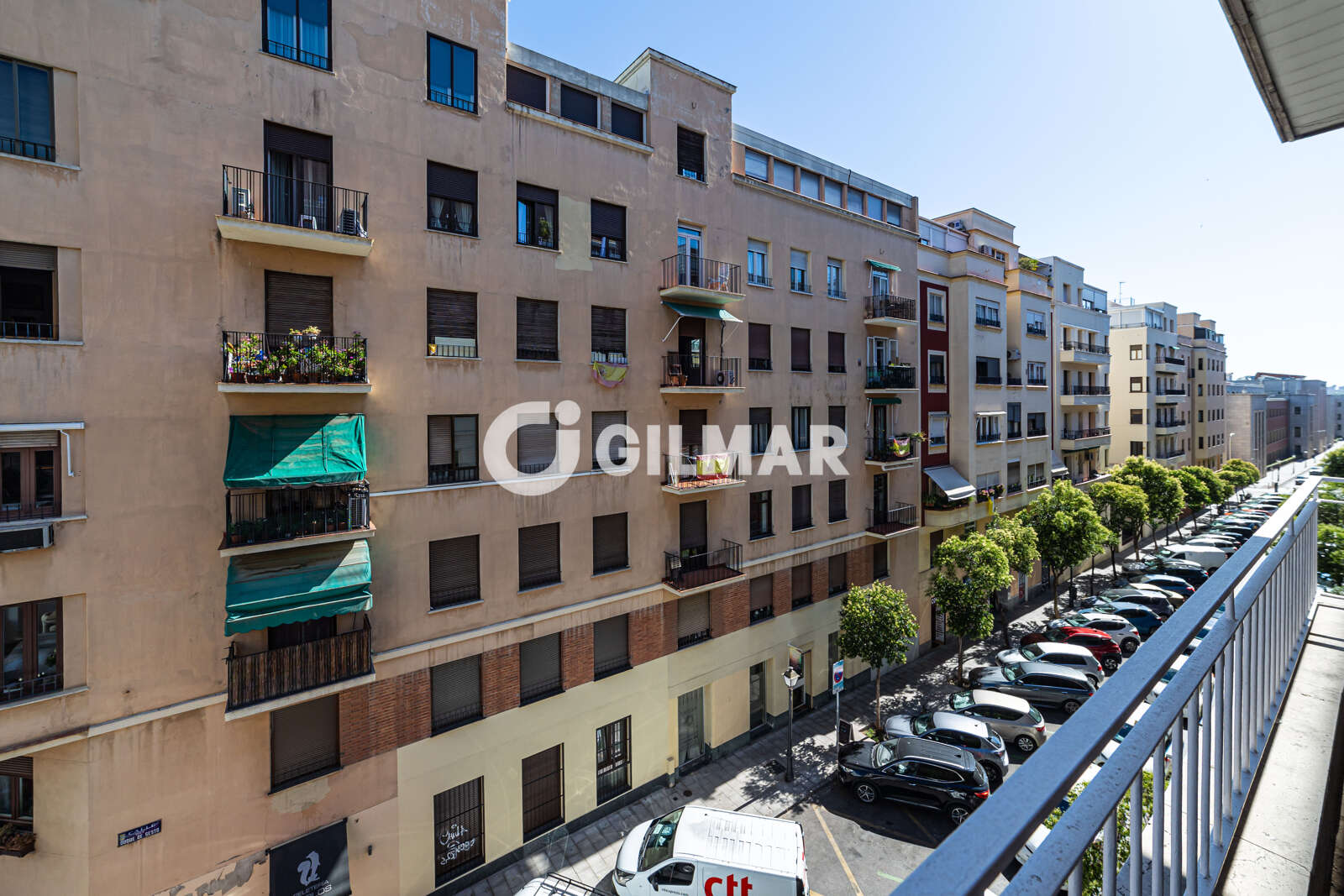Property slider Gilmar