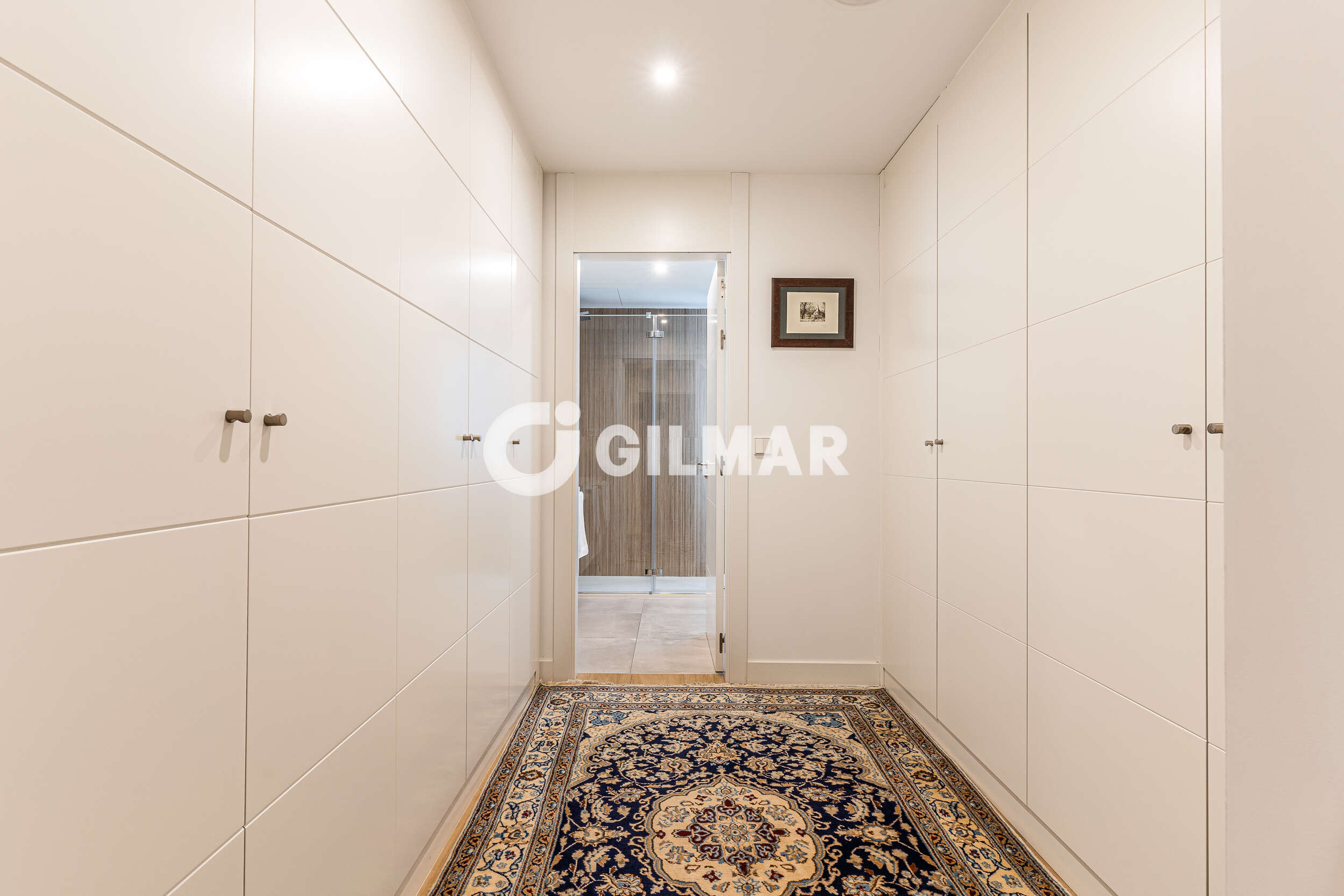 Photo of Semi-detached house