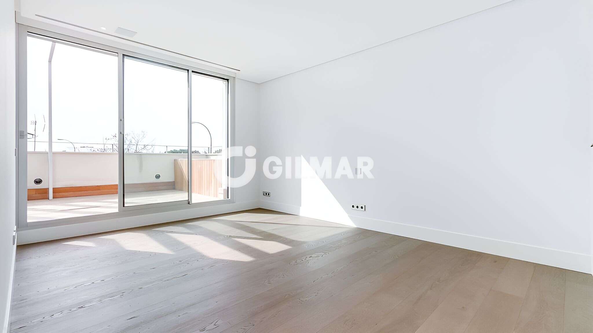 Photo of Semi-detached house