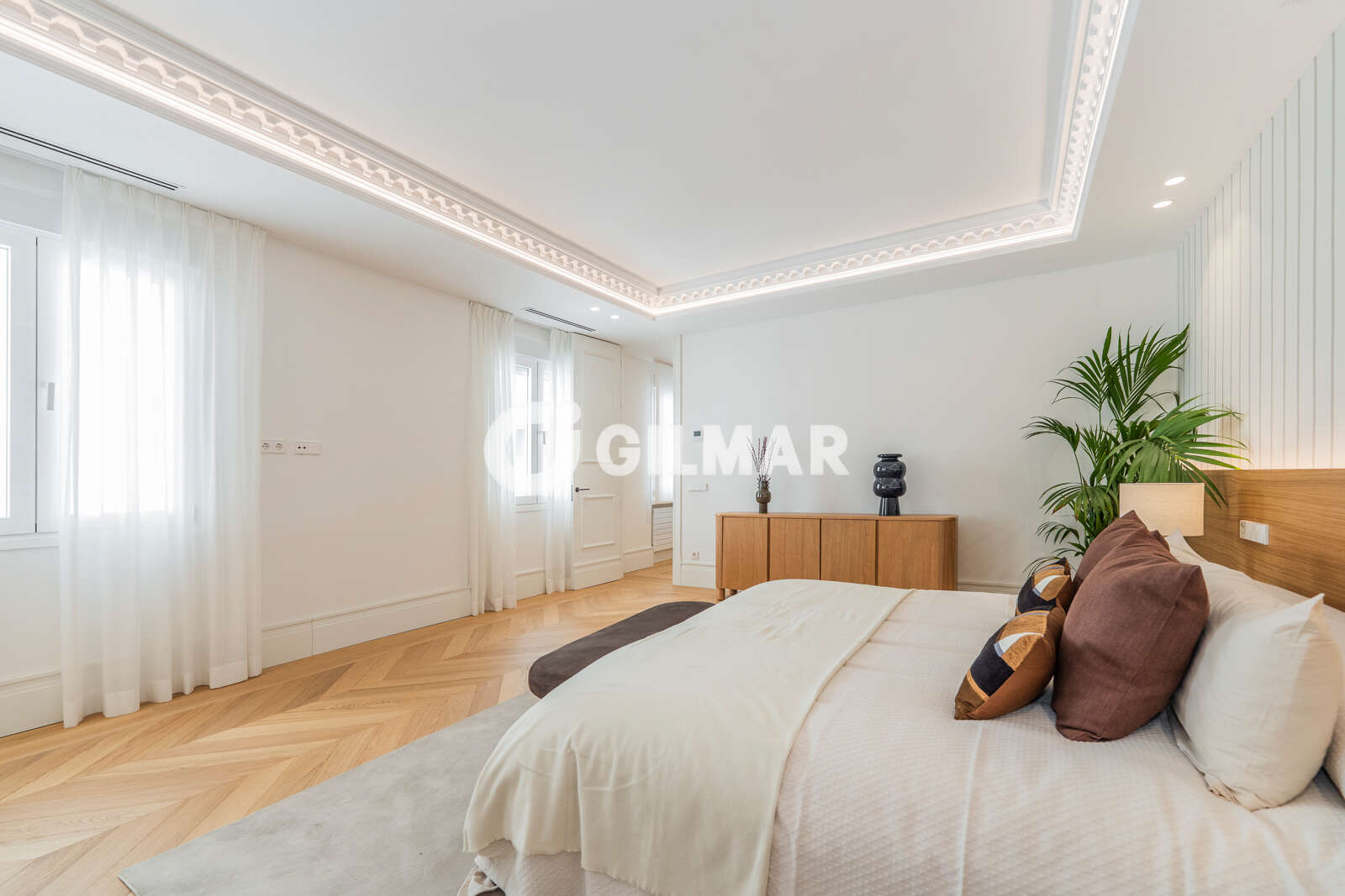 Property slider Gilmar