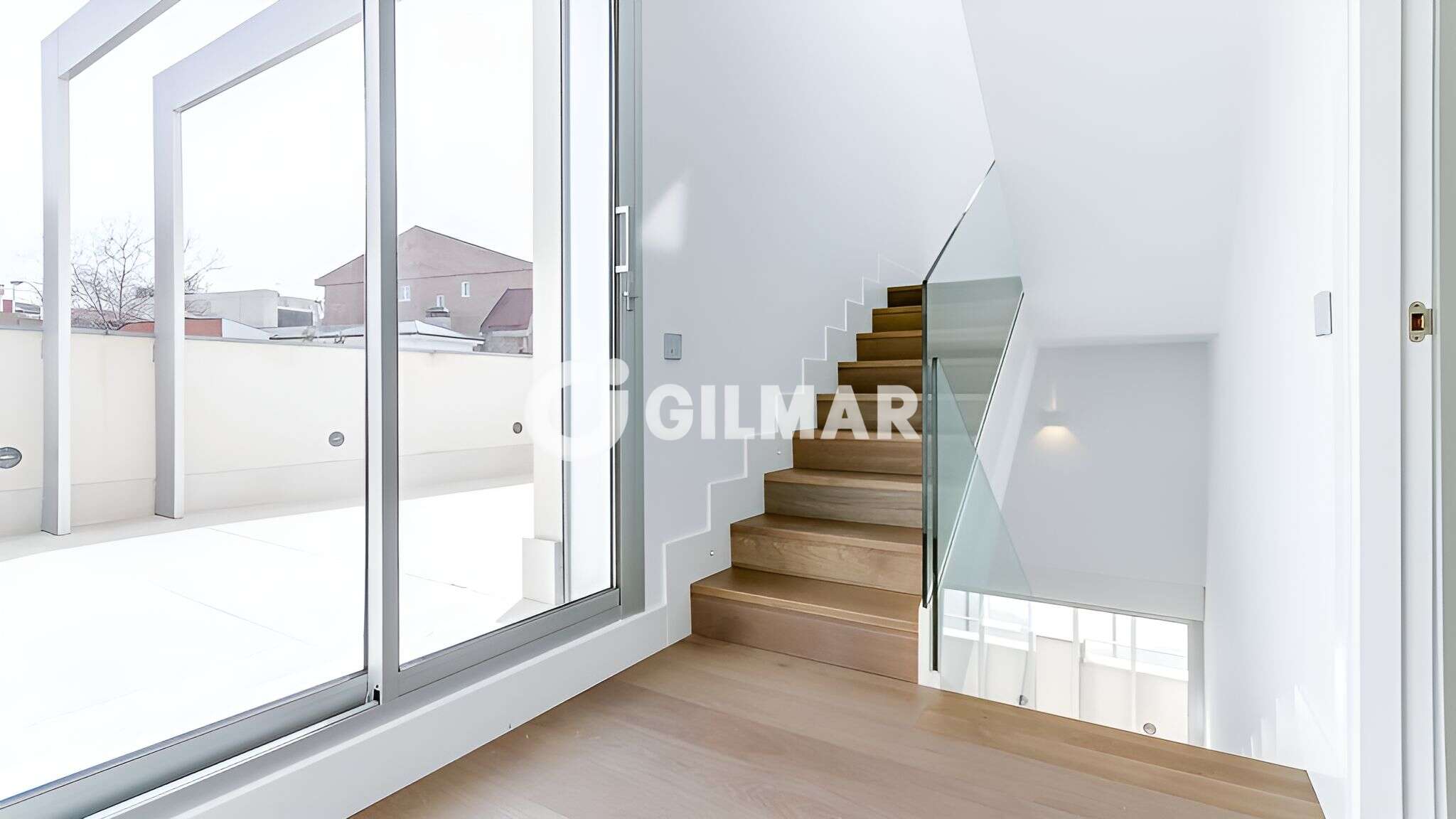 Photo of Semi-detached house