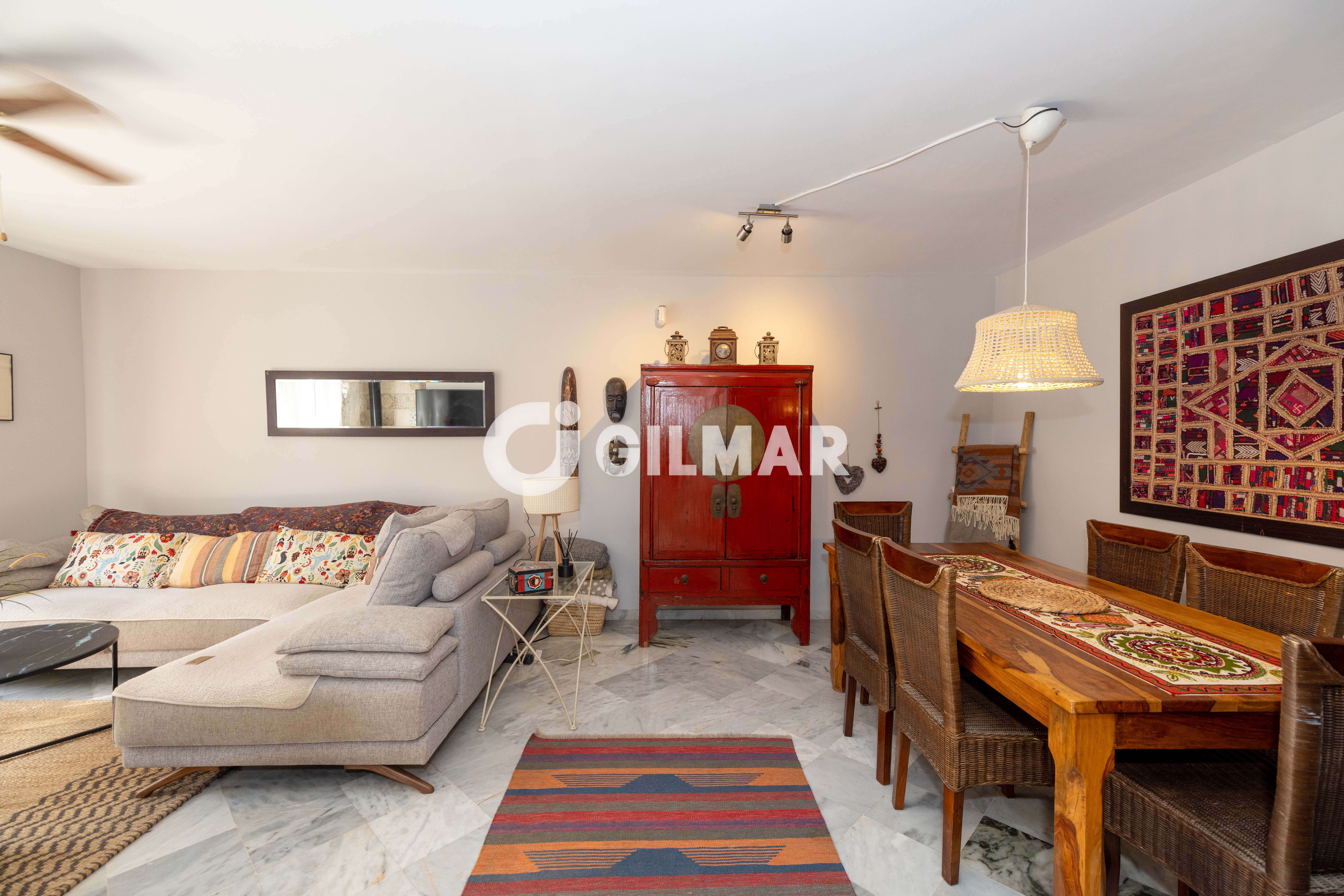 Photo of Semi-detached house