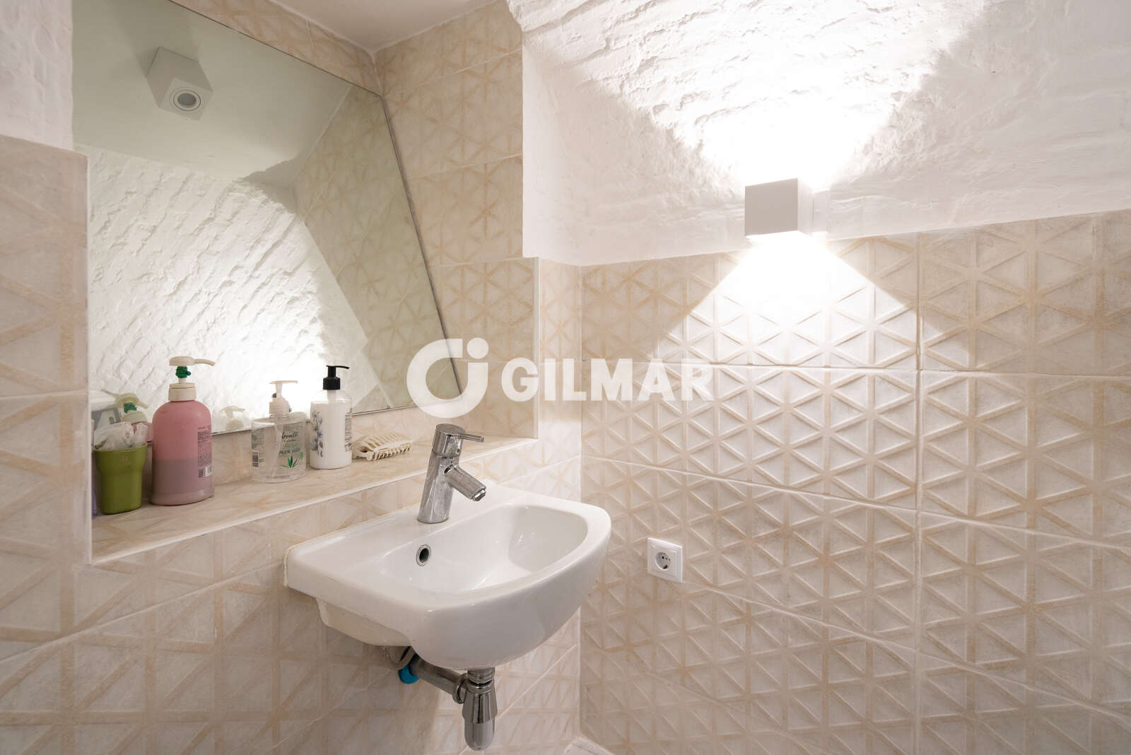 Property slider Gilmar