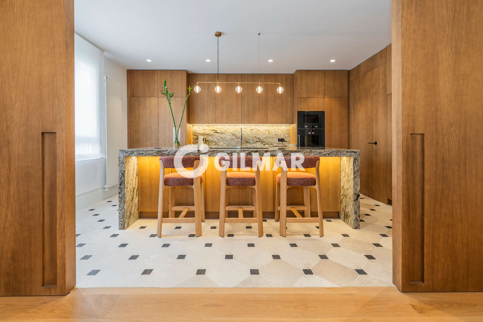Property slider Gilmar