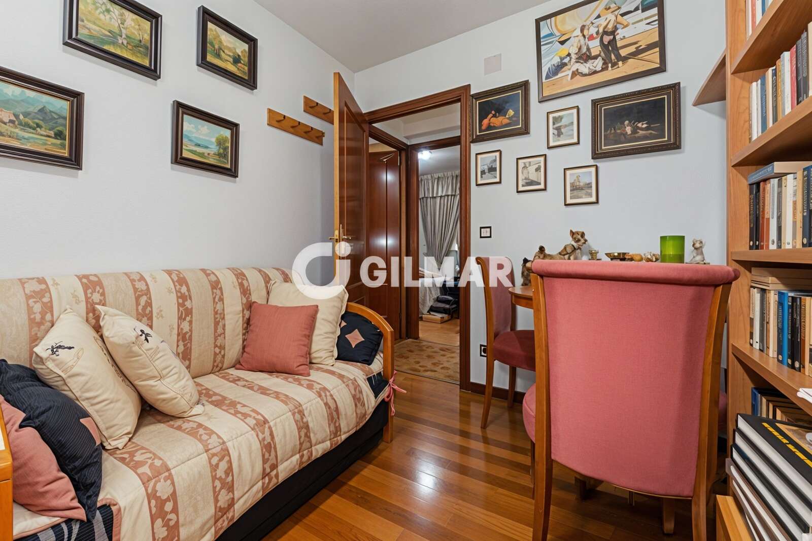 Property slider Gilmar