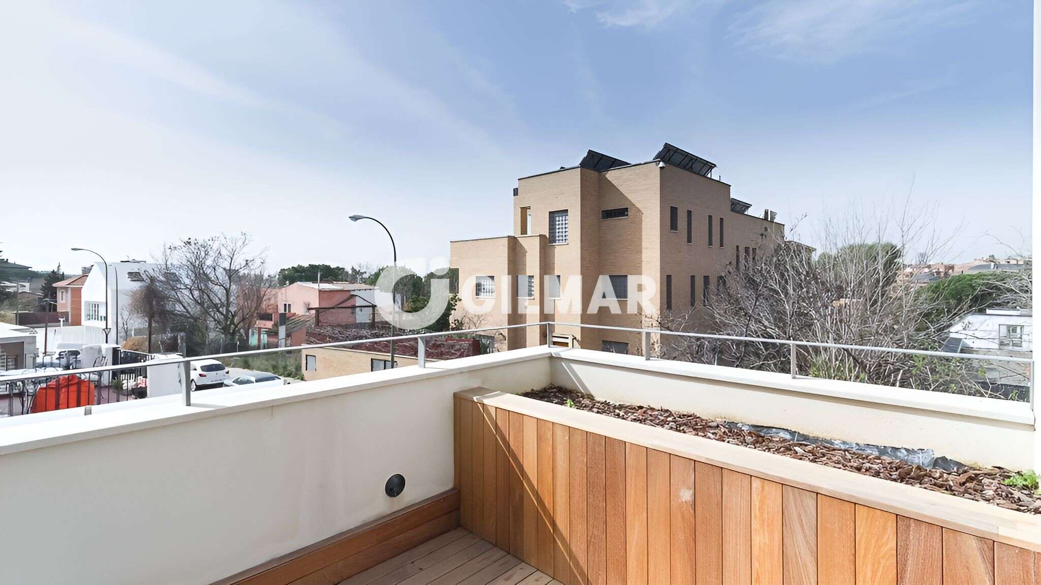 Photo of Semi-detached house