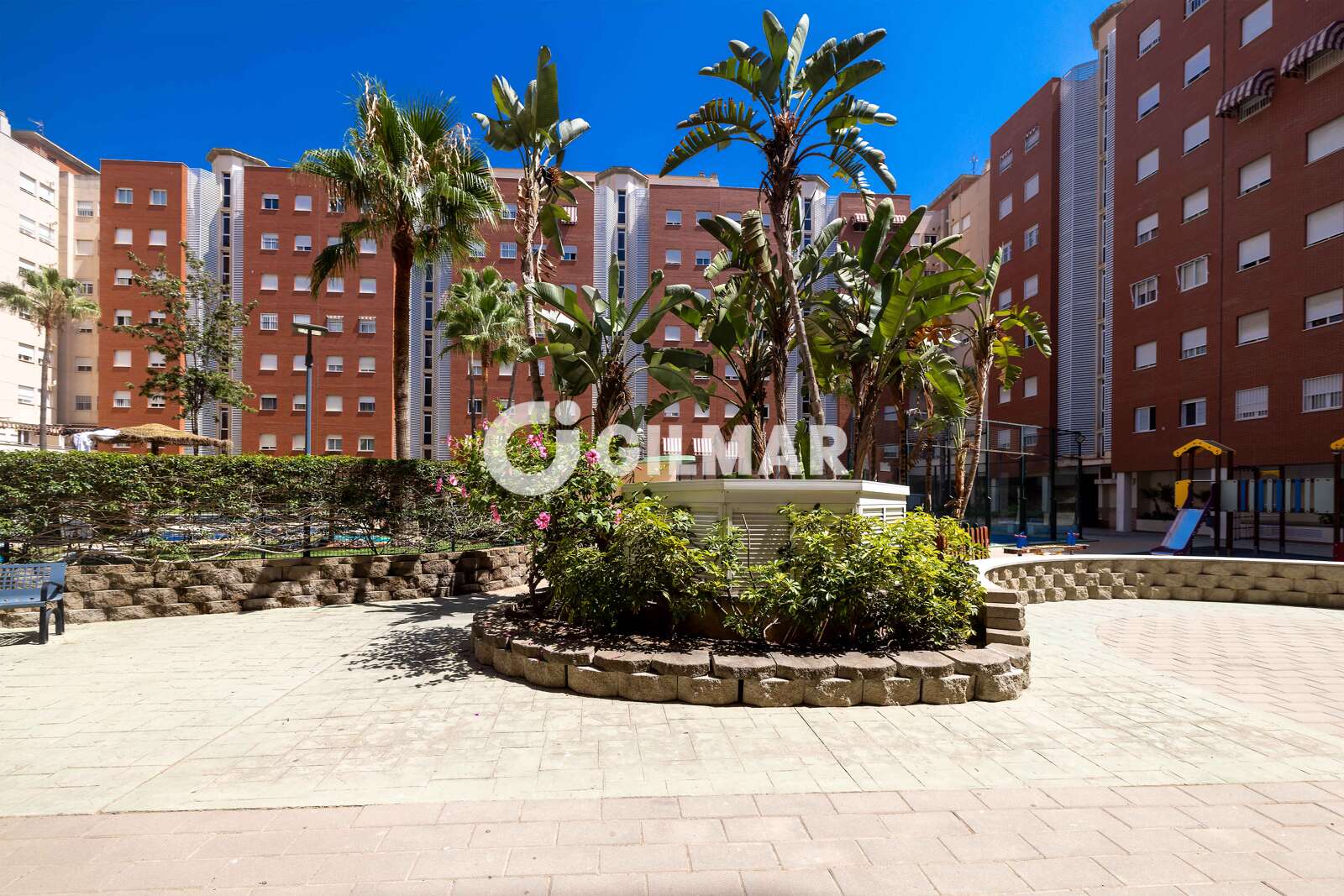 Property slider Gilmar
