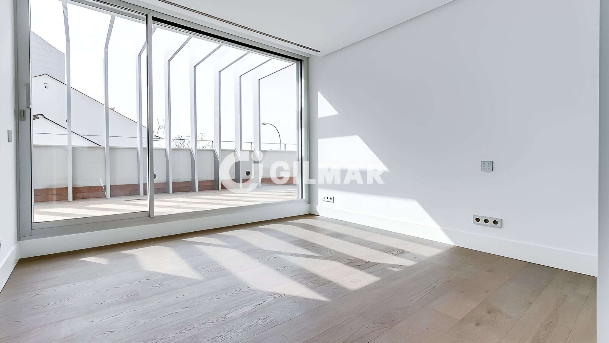 Photo of Semi-detached house
