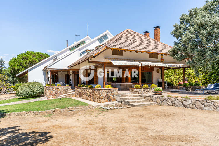 Chalet Independiente en venta en Valdemorillo – Madrid | Gilmar