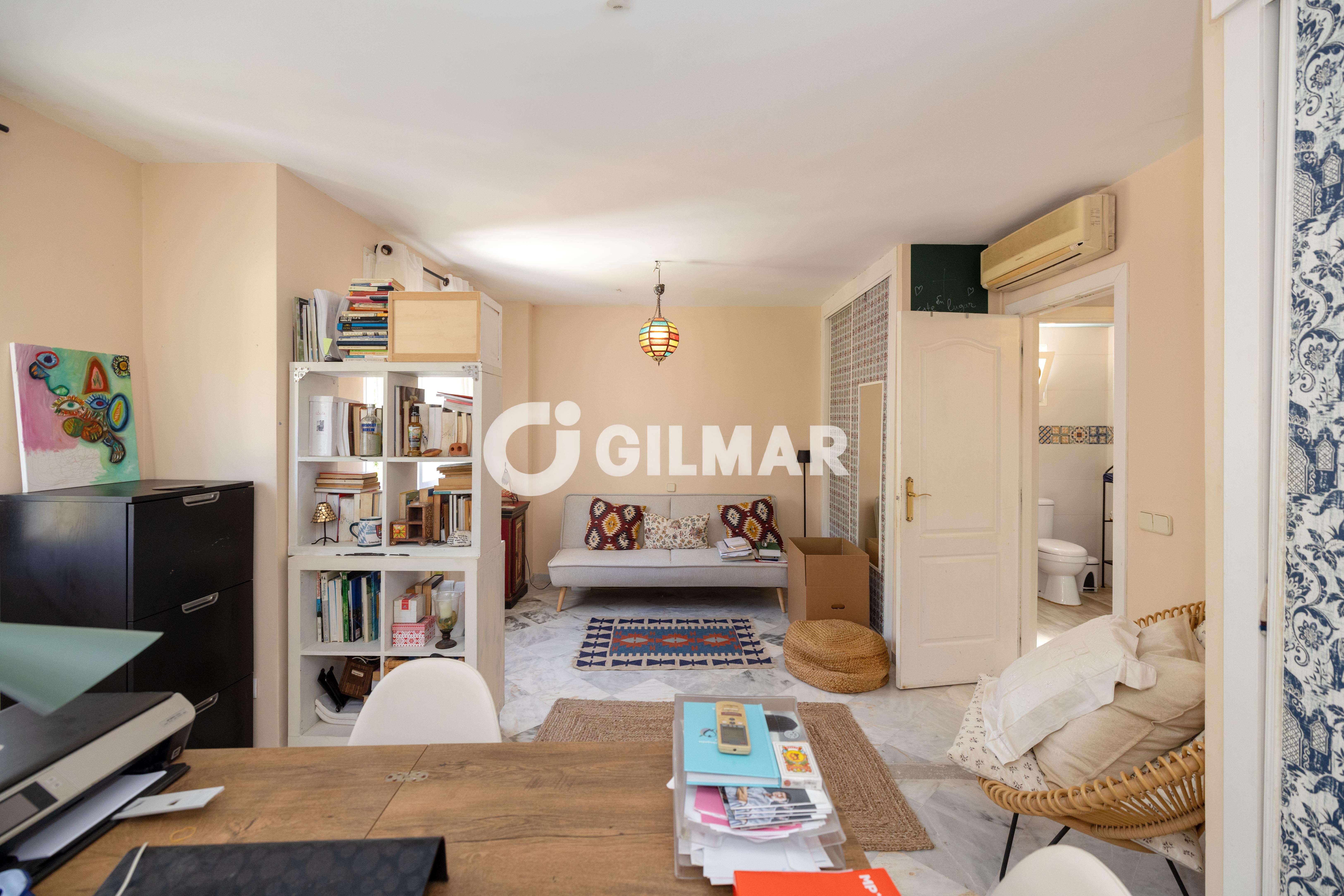 Photo of Semi-detached house